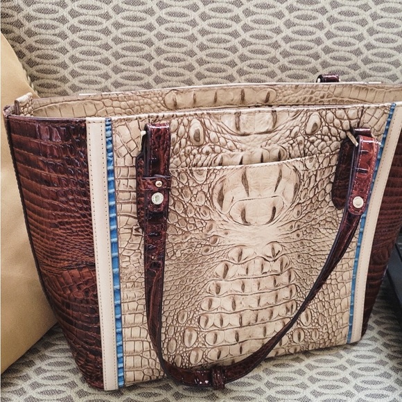 Brahmin Bag - Picture 3 of 9